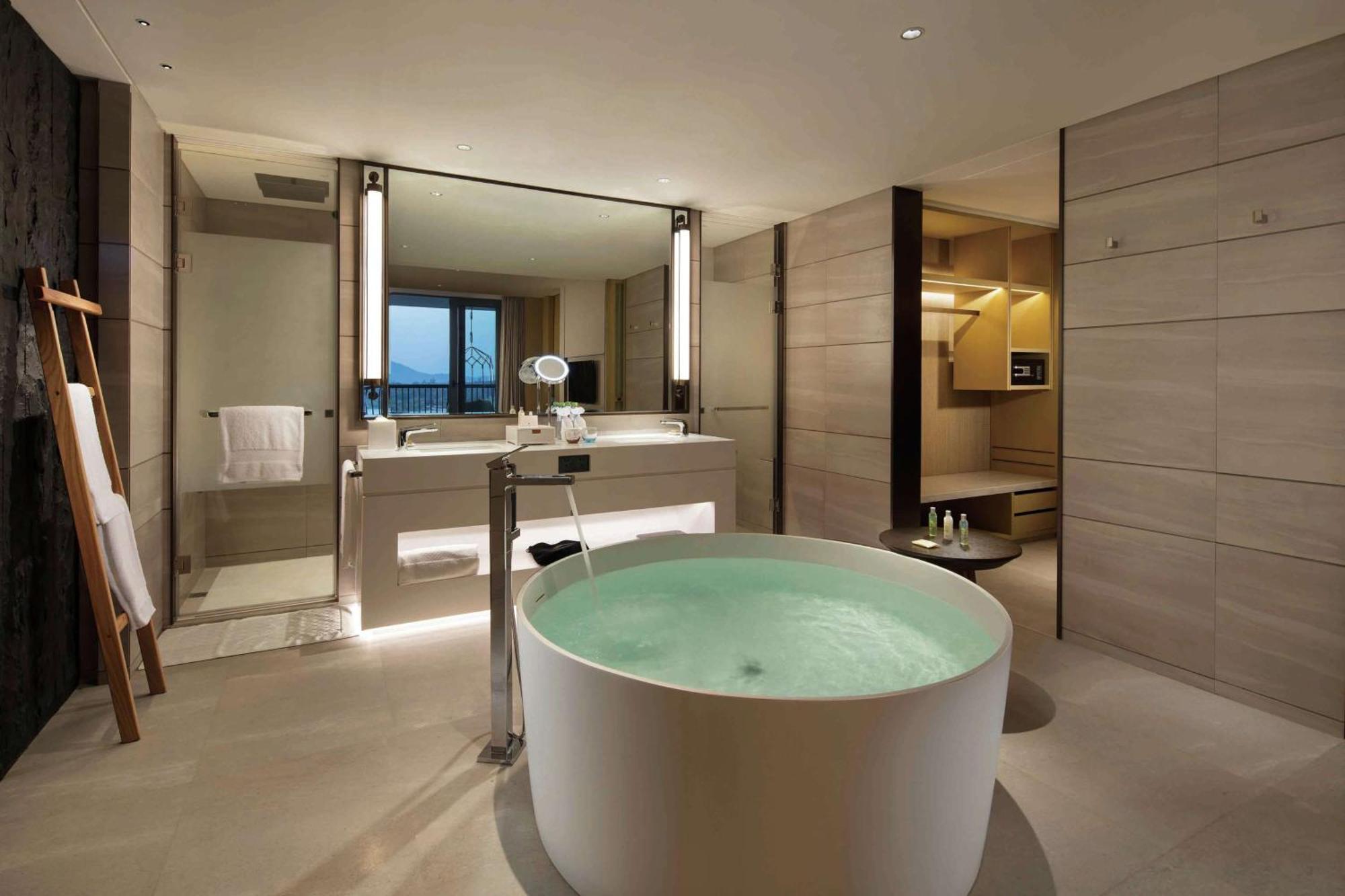 Doubletree Resort By Hilton Hainan - Xinglong Lakeside Wanning Eksteriør bilde